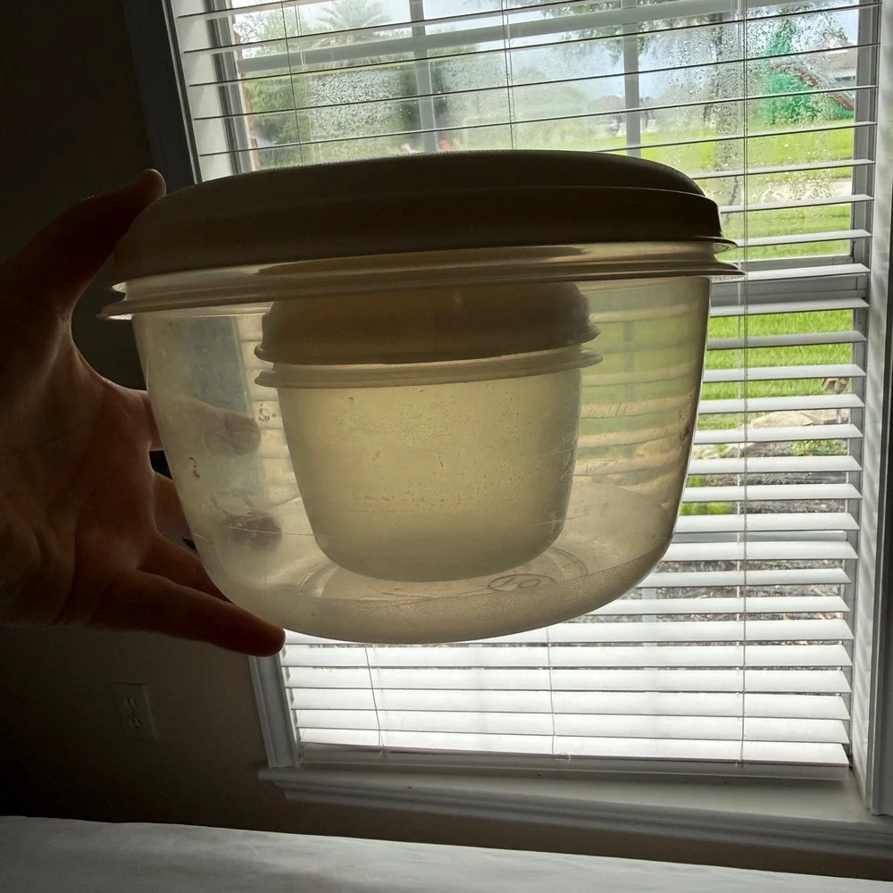 Rubbermaid vintage servin